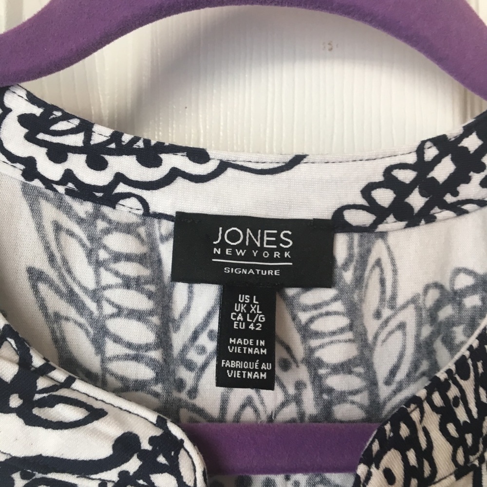 Women’s Navy & White Shirt - Jone of New York